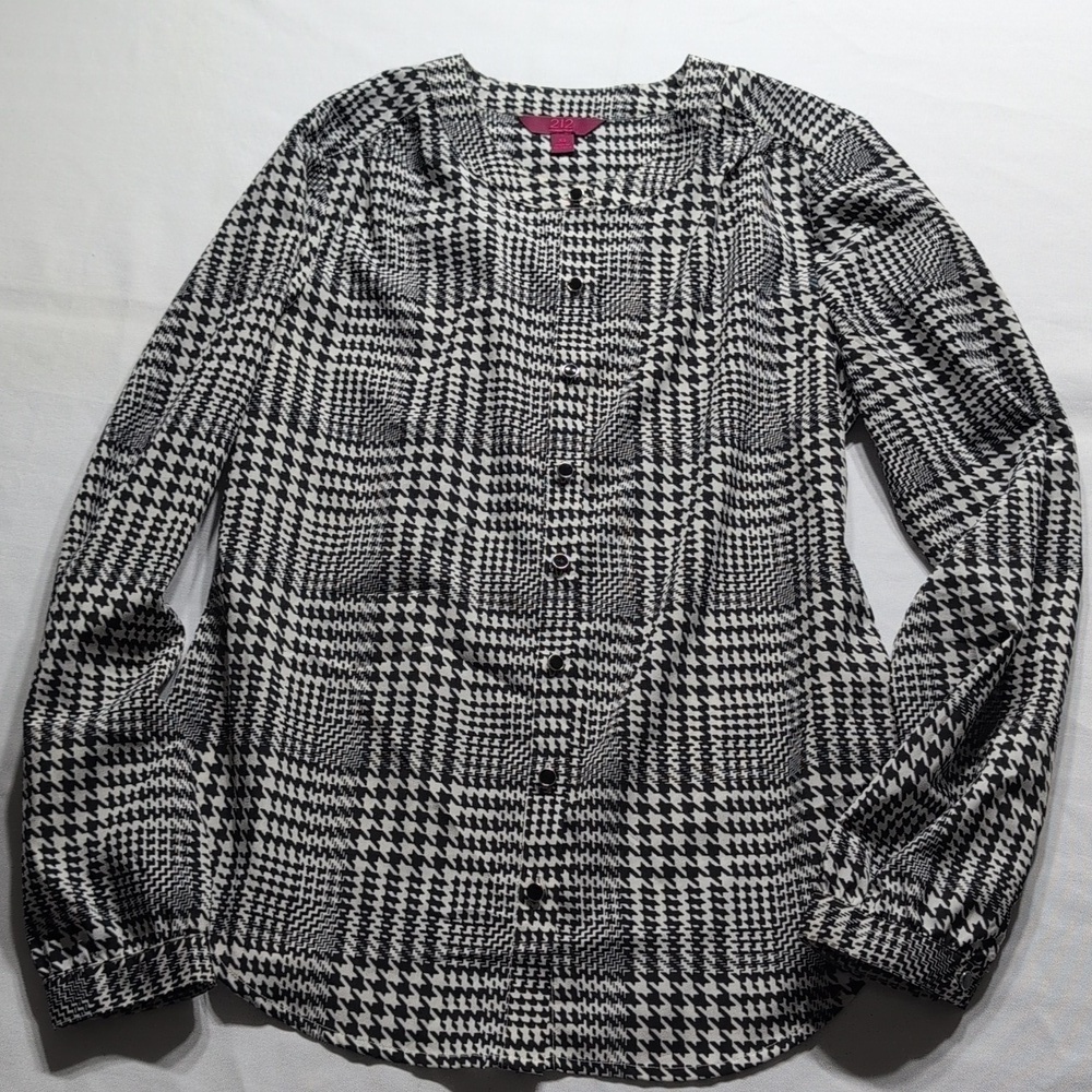 212 Collection Long Sleeve Top Size XS